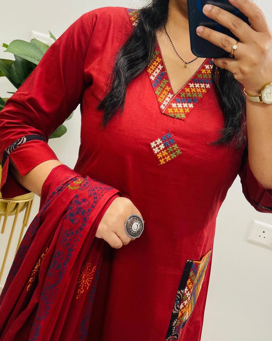 Deep Red Ethnic Kurta Set with Printed Details & Dupatta