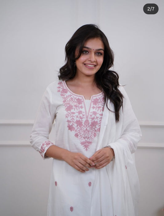 Elegant White Cotton Kurta Set with Soft Pink Embroidery For Women