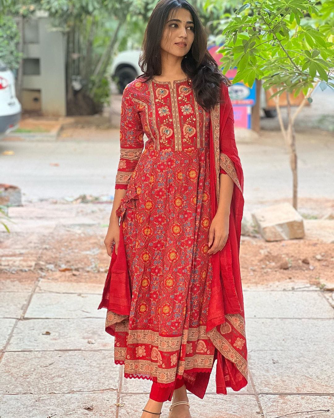 Elegant Red Floral Printed Kurta Set with Dupatta