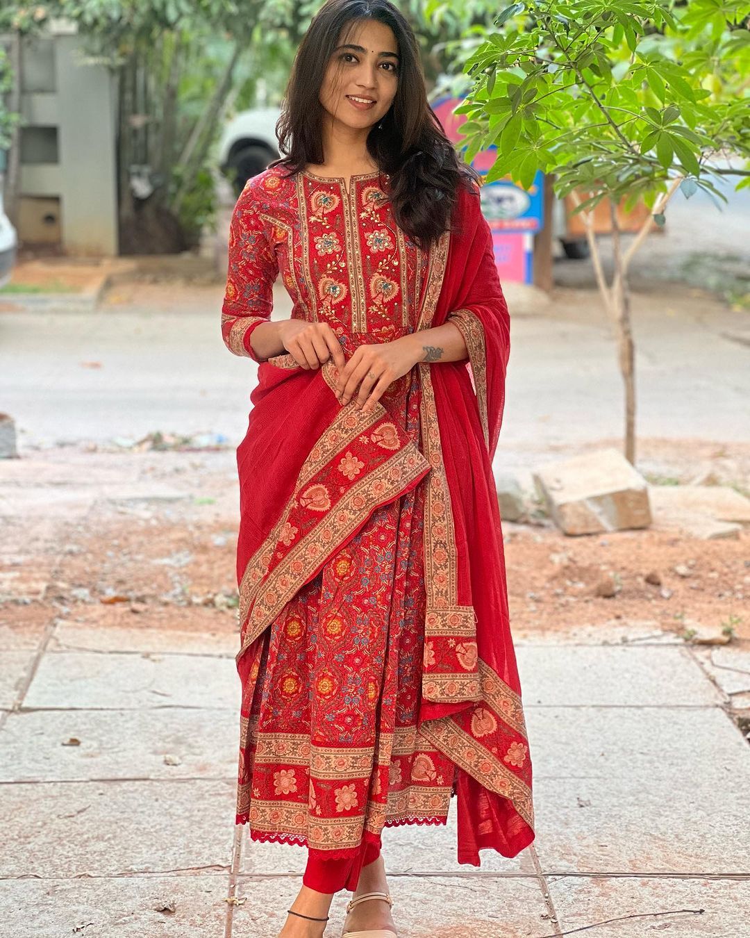 Elegant Red Floral Printed Kurta Set with Dupatta